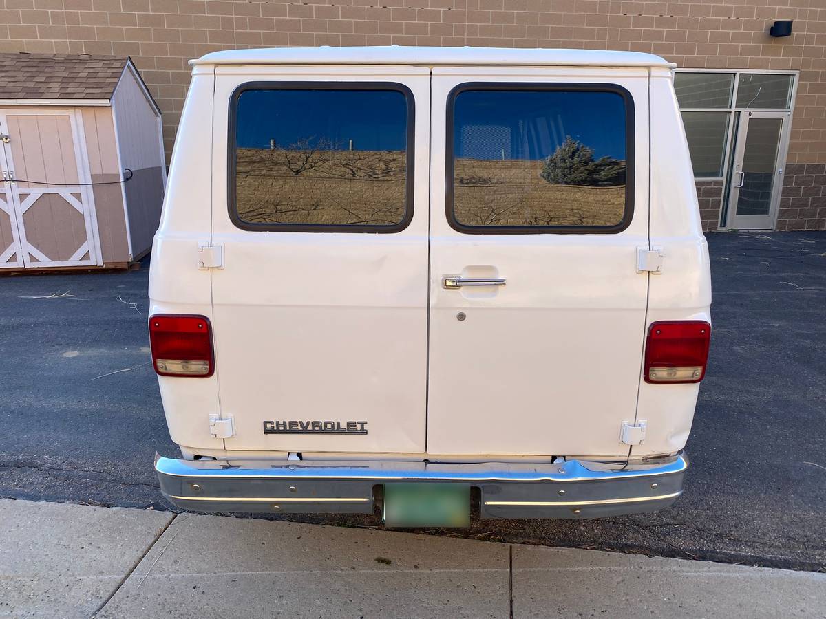 Cherolet-g10-1987-white-4