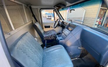 Cherolet-g10-1987-white-7