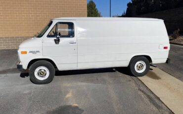 Cherolet-g10-1987-white-8