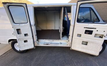 Cherolet-g10-1987-white-9