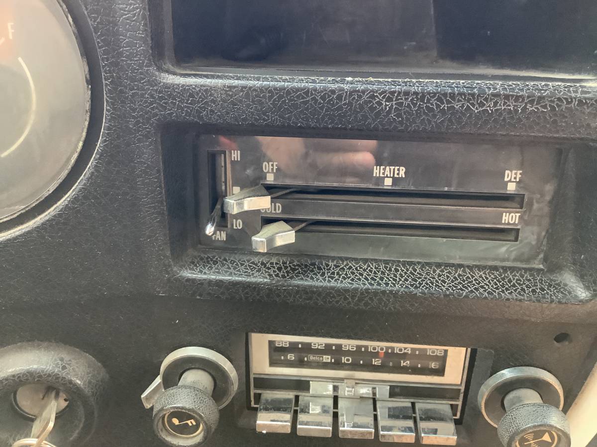 Chev-c60-1976-black-5