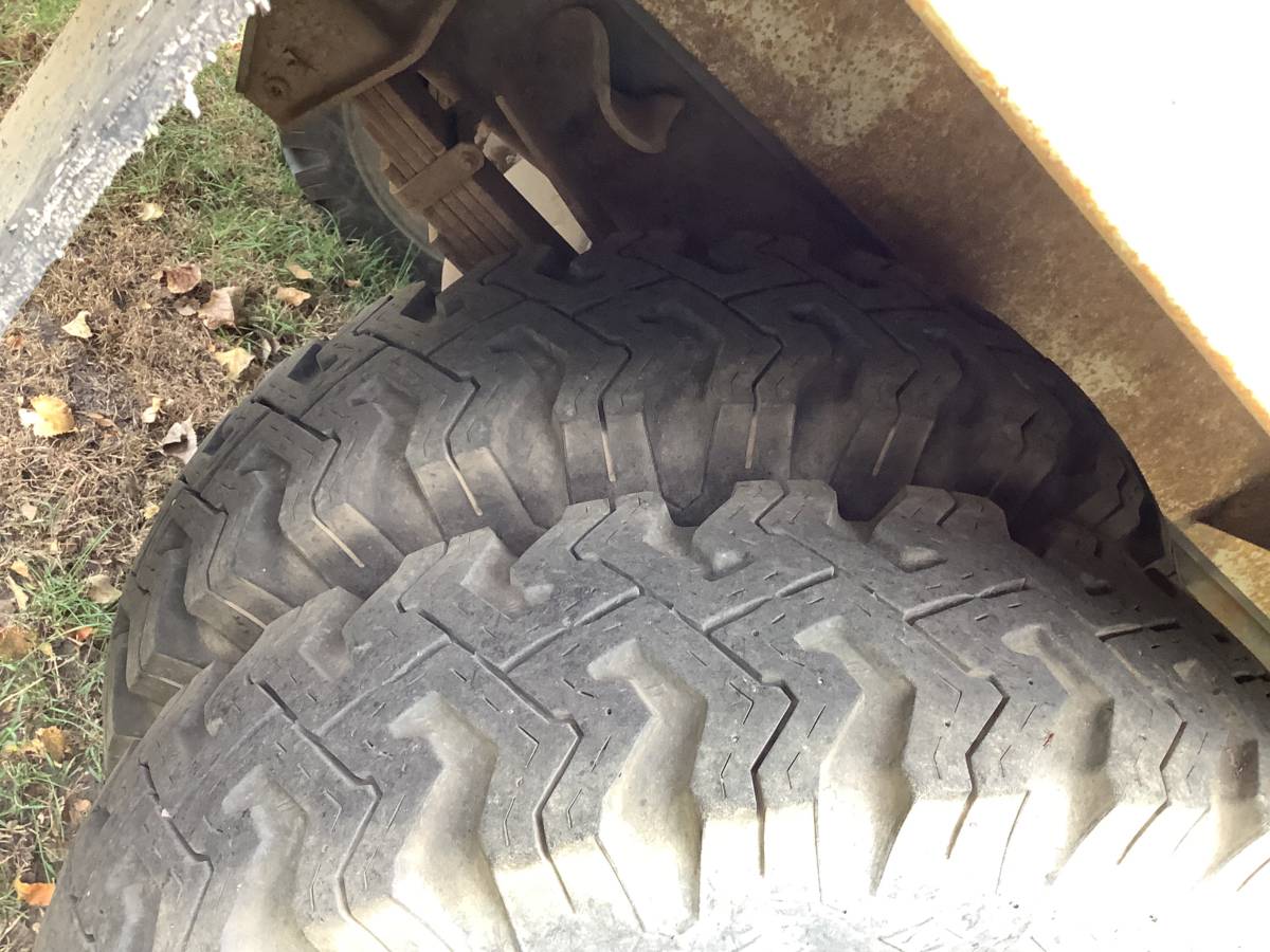 Chev-c60-1976-black-7