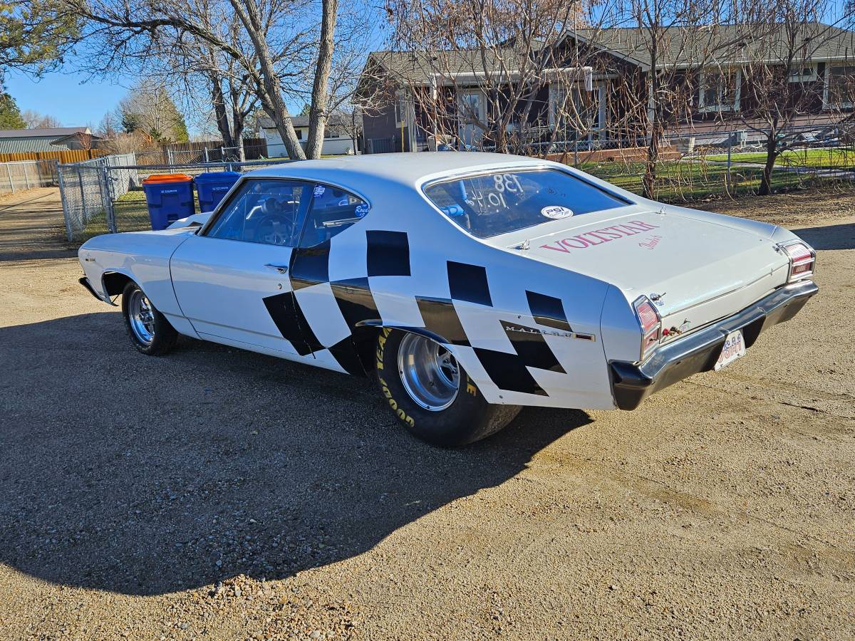 Chevelle-malibu-1969-custom-4