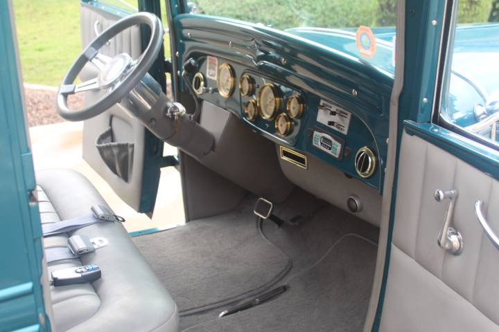 Cheverolet-street-rod-1931-14