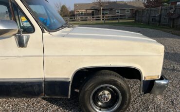 Chevrolet-12-Ton-Pickup-1983-13