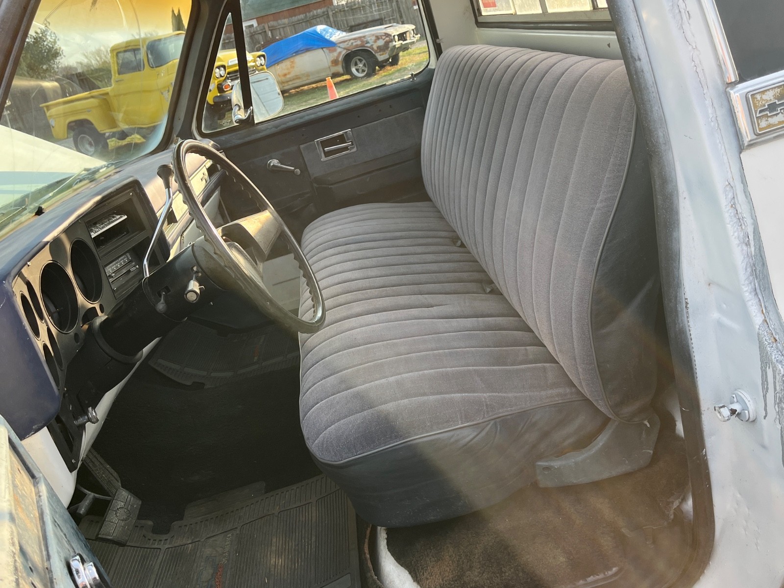 Chevrolet-12-Ton-Pickup-1983-20