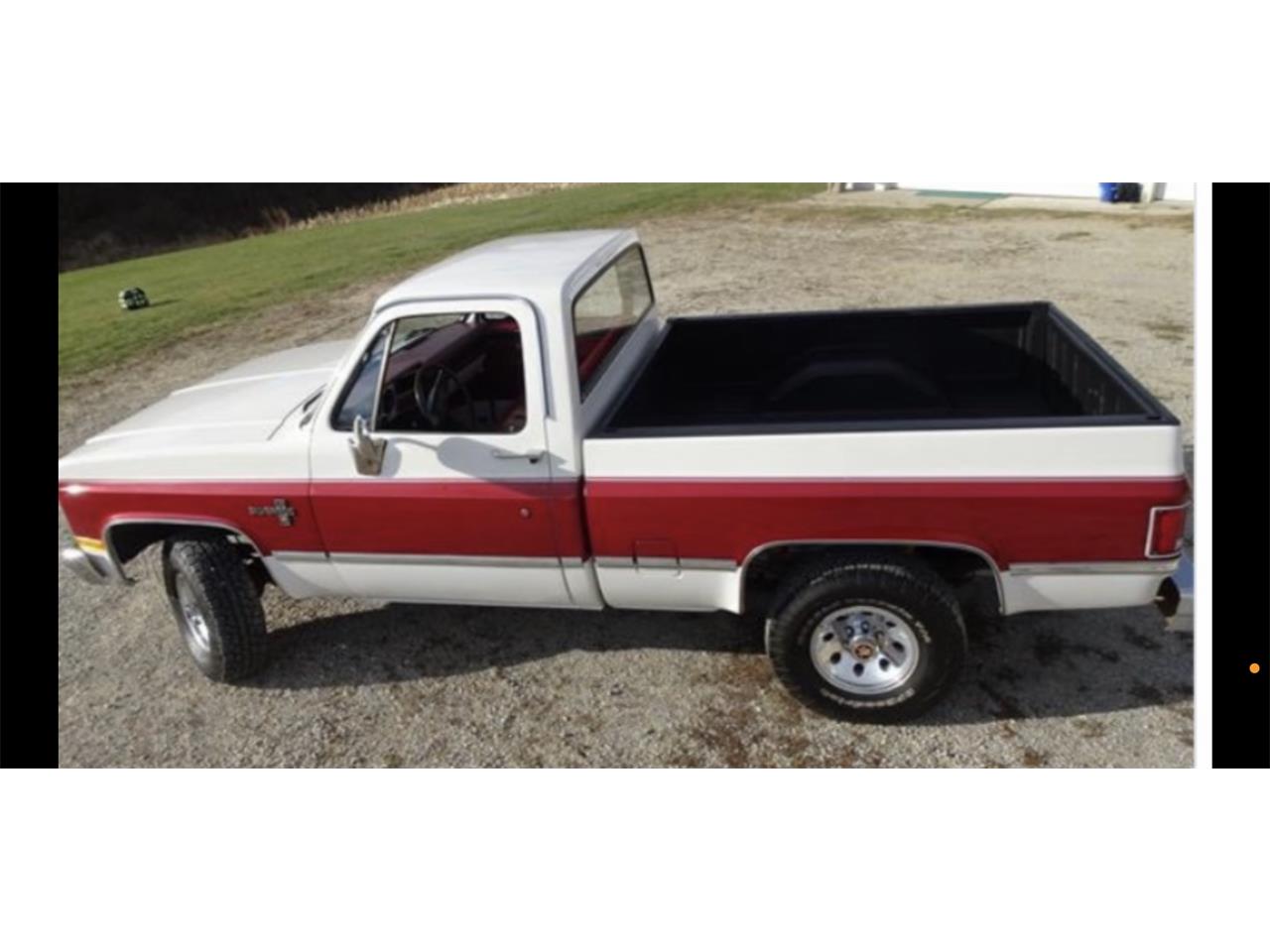 Chevrolet-12-ton-shortbox-1984-Redwhite-Redwhite-1