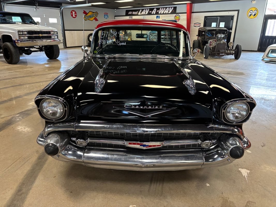 Chevrolet-150-Handyman-Wagon-1957-Station-Wagon-3