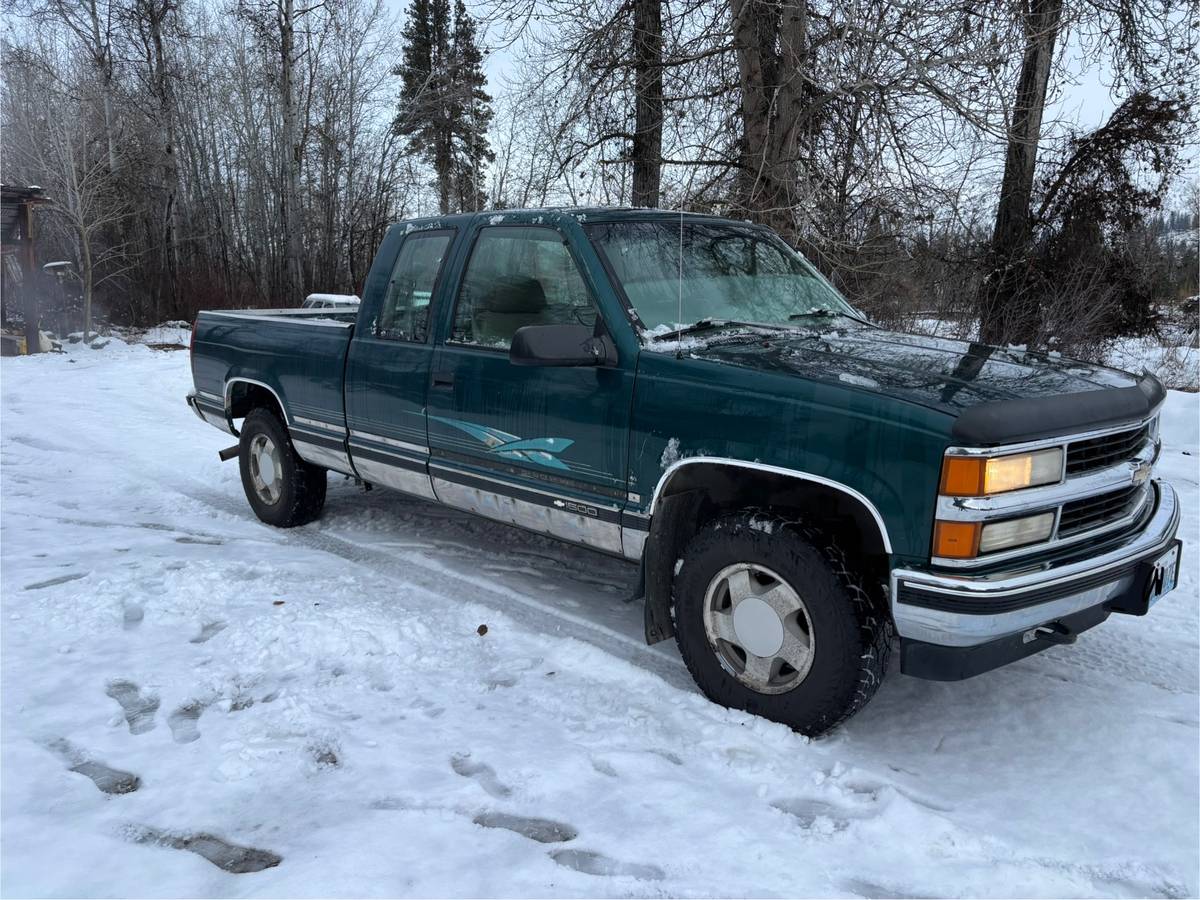 Chevrolet-1500-1996-green-1