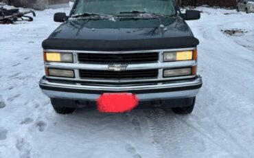 Chevrolet-1500-1996-green-2
