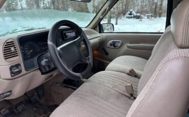 Chevrolet-1500-1996-green-3