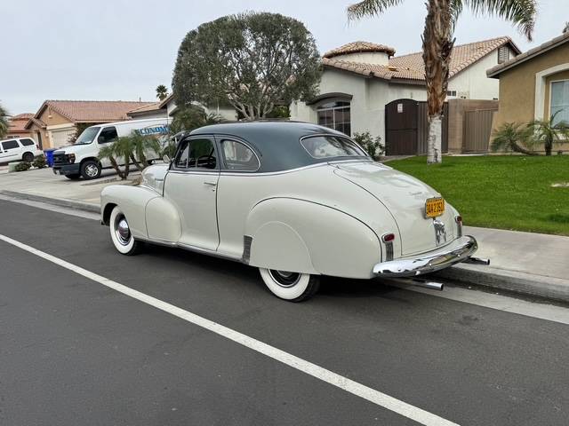 Chevrolet-1948-grey-1