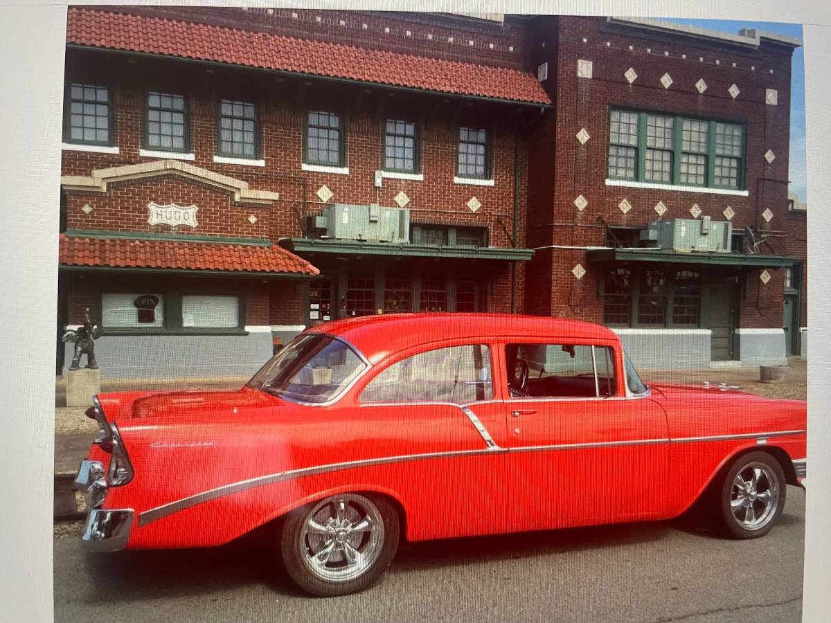 Chevrolet-1956-orange-5