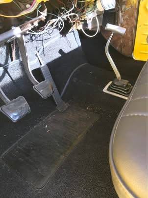 Chevrolet-1963-yellow-5