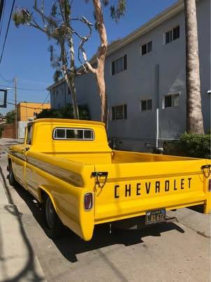 Chevrolet-1963-yellow
