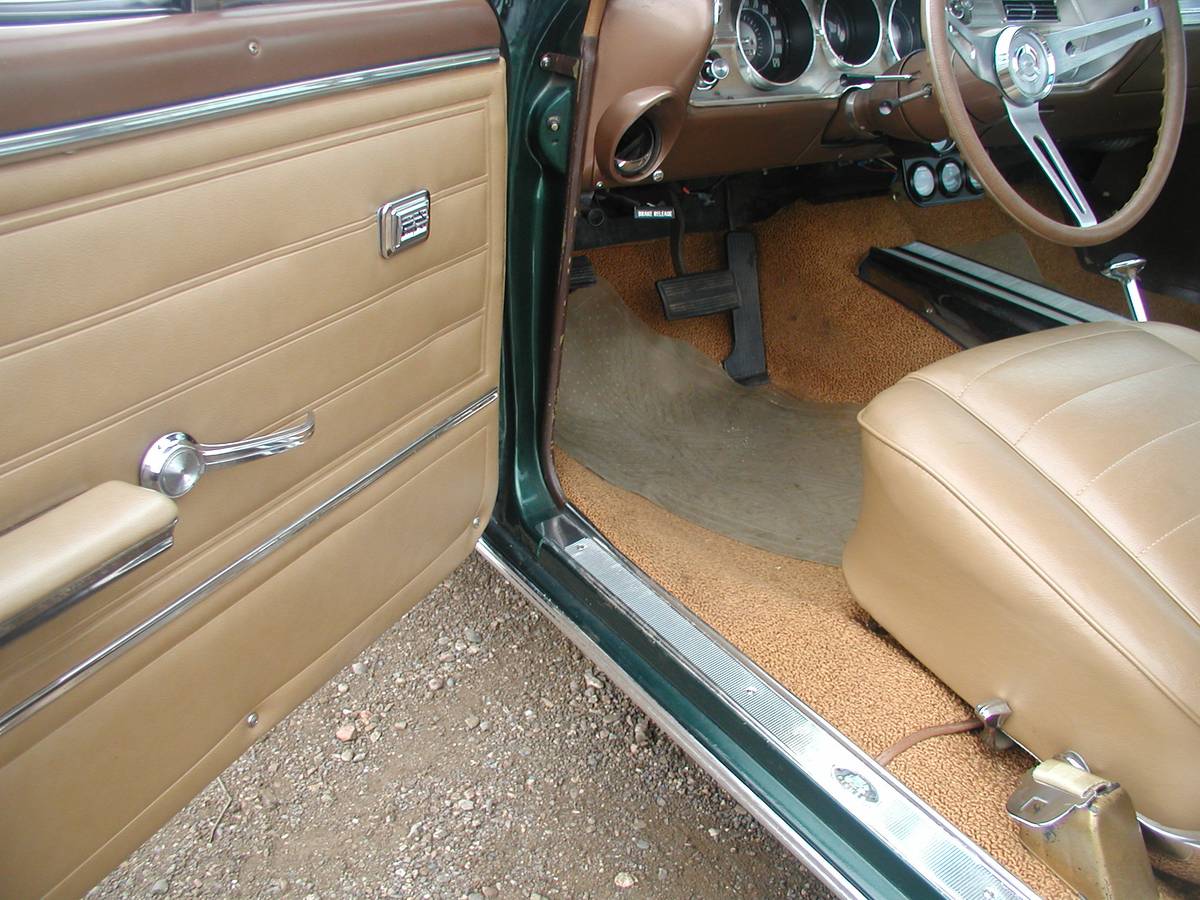 Chevrolet-1965-green-7