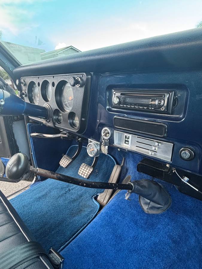 Chevrolet-1967-blue-15