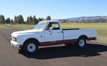 Chevrolet-1967-white-3