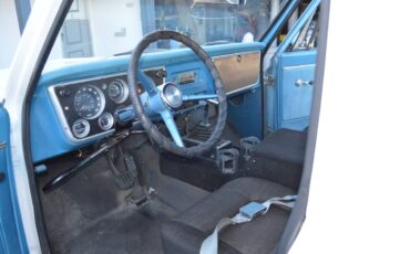 Chevrolet-1967-white-9