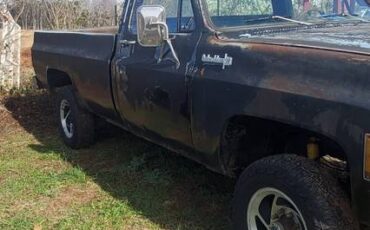 Chevrolet-1974-black-1