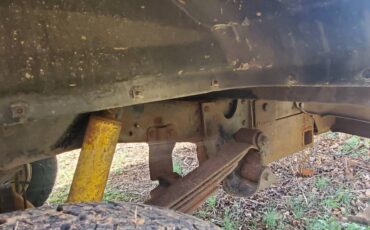 Chevrolet-1974-black-8