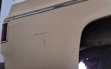 Chevrolet-1975-yellow-10