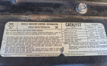 Chevrolet-1975-yellow-4