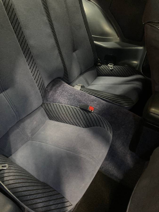 Chevrolet-1984-blue-10