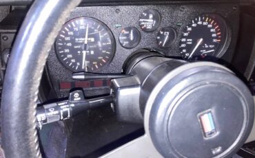 Chevrolet-1984-blue-15