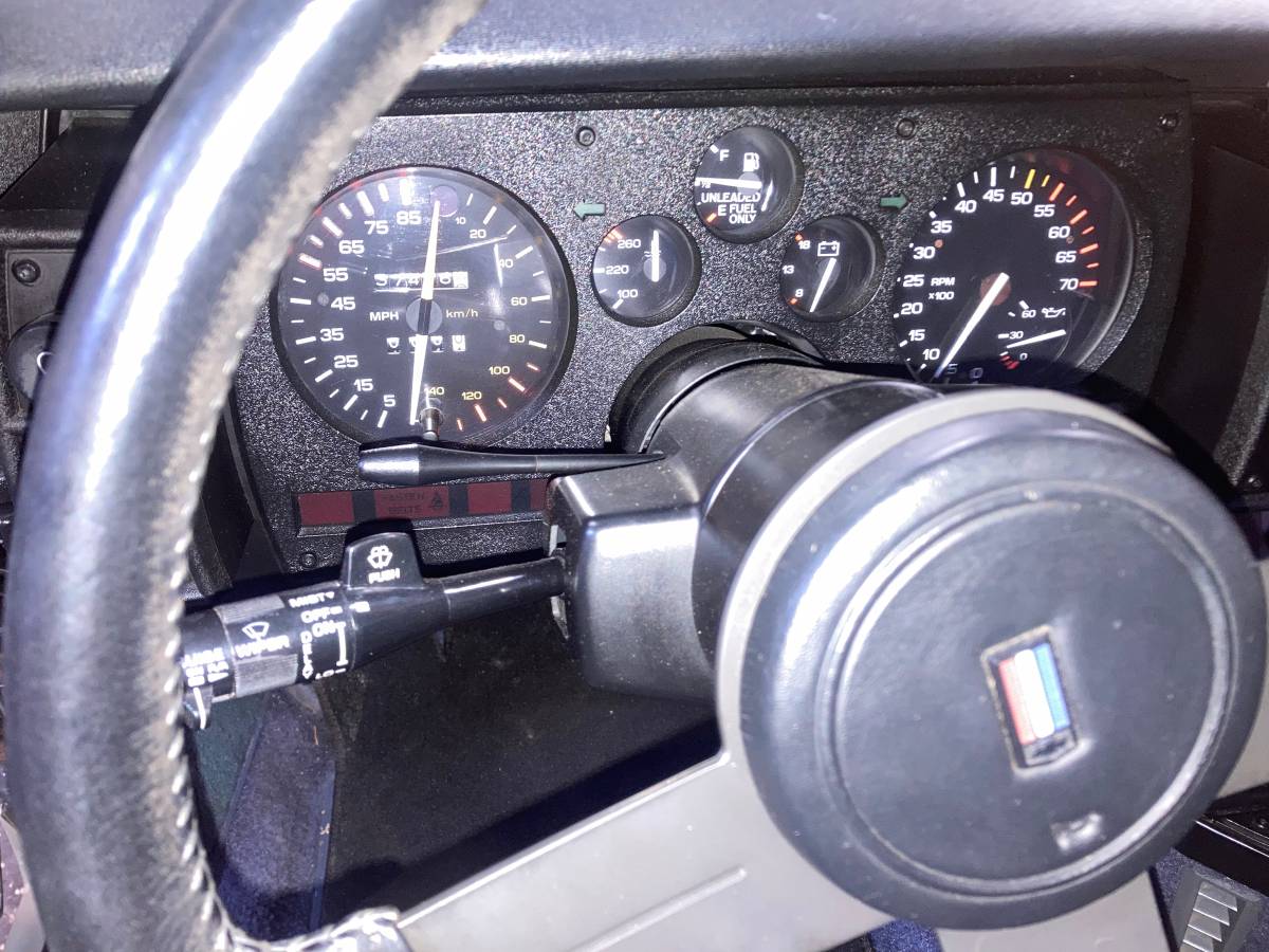 Chevrolet-1984-blue-15