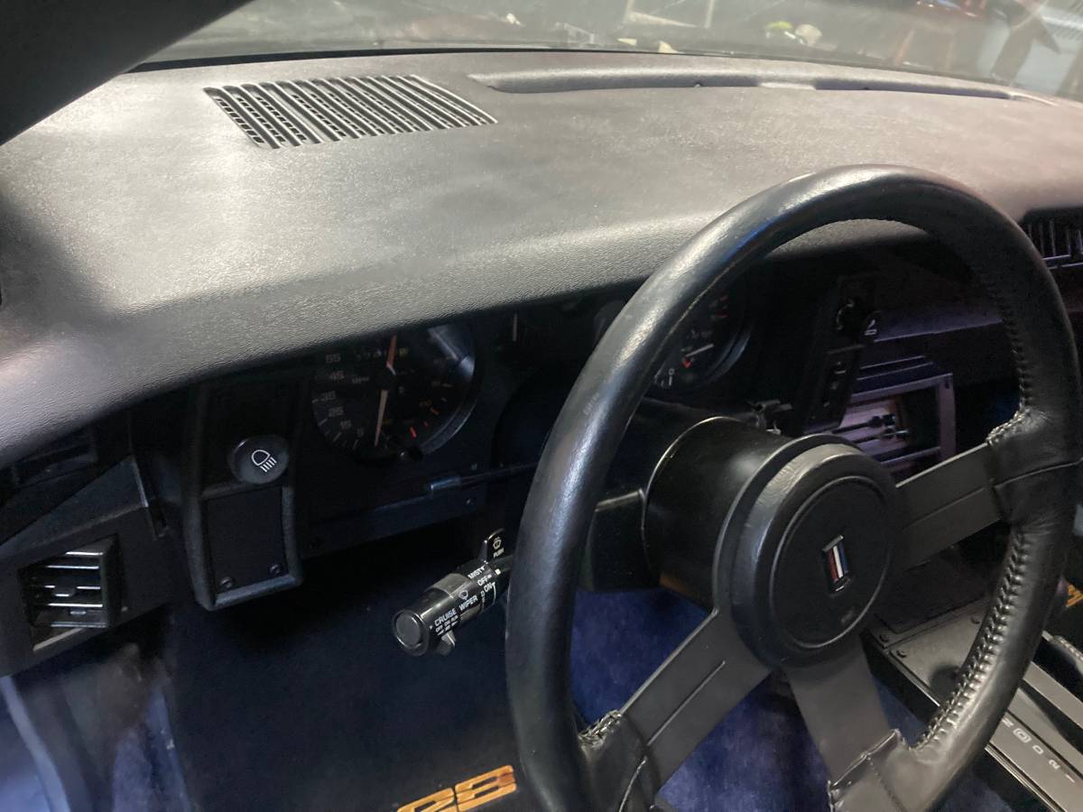 Chevrolet-1984-blue-18