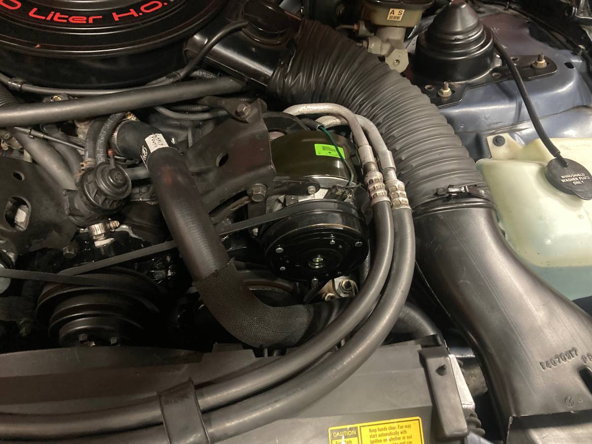 Chevrolet-1984-blue-3