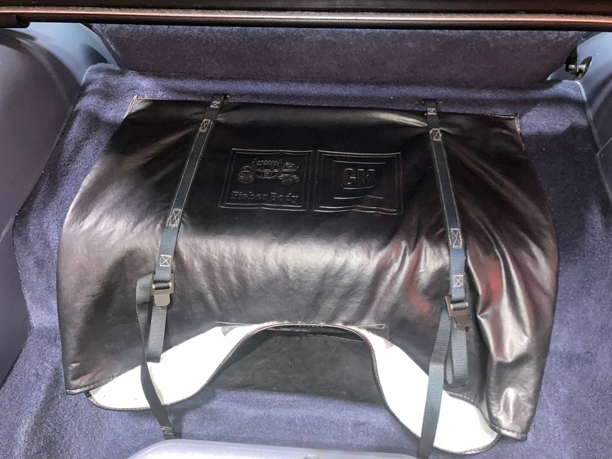 Chevrolet-1984-blue-8