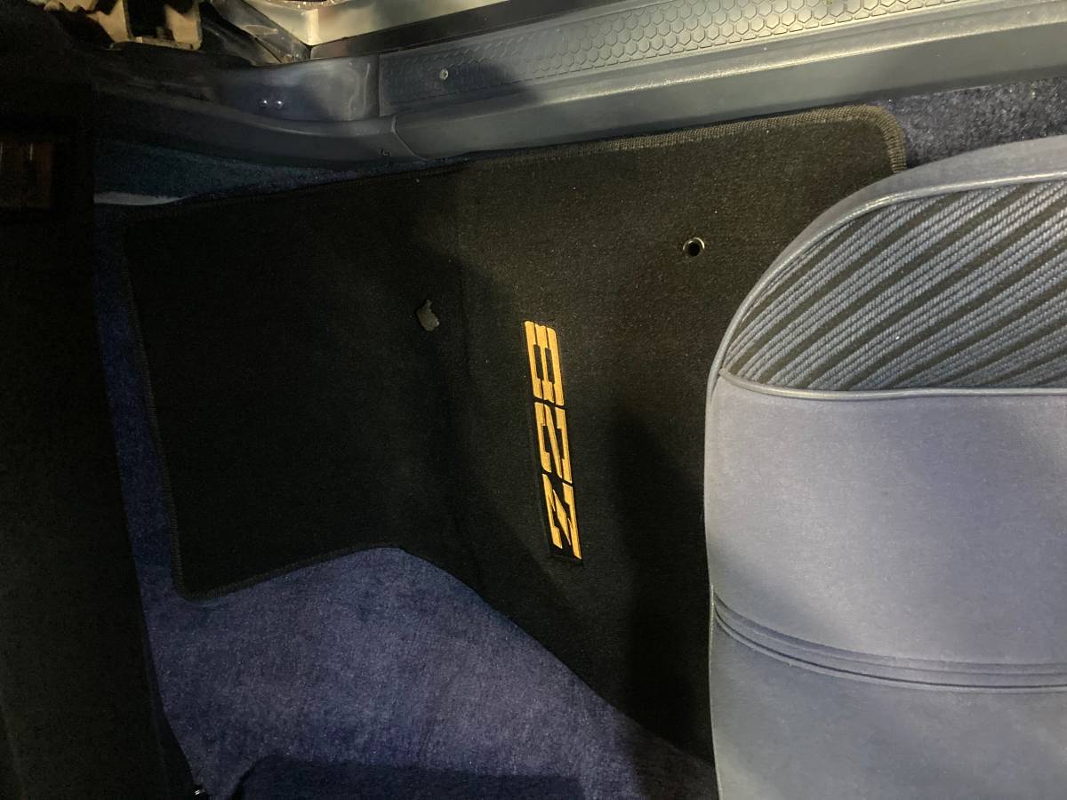 Chevrolet-1984-blue-9