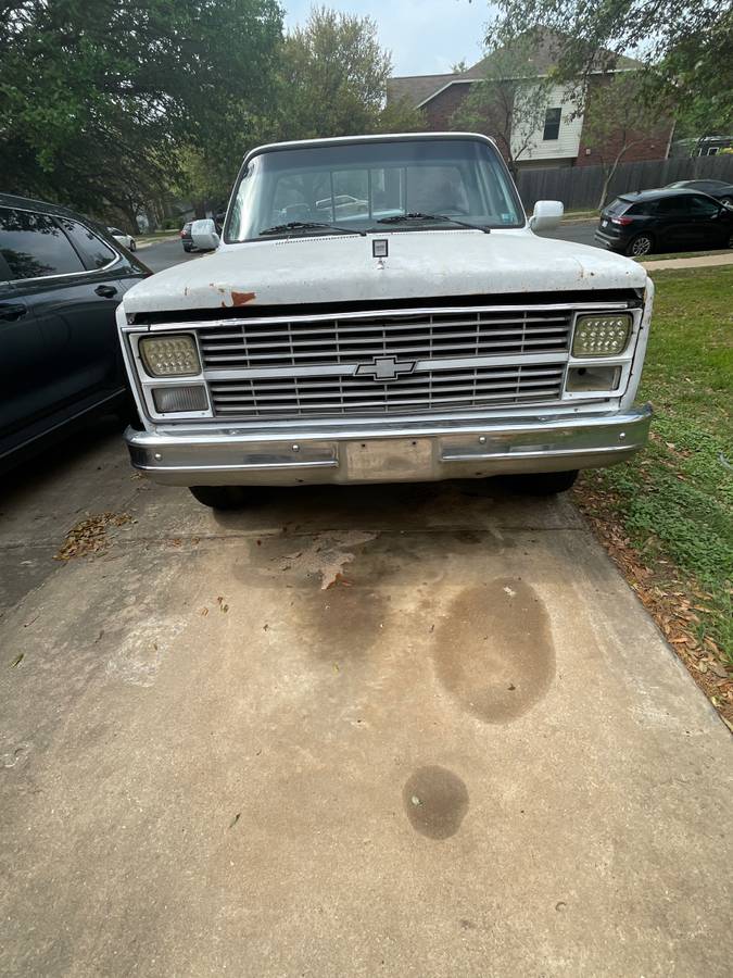 Chevrolet-1984-white-5