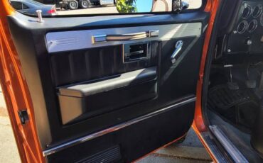 Chevrolet-1985-custom-10