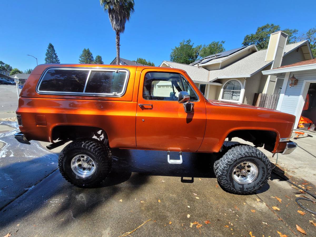 Chevrolet-1985-custom-7