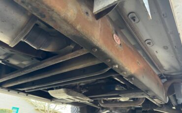 Chevrolet-2-door-tahoe-1992-white-14