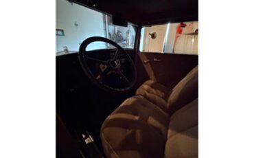 Chevrolet-2-dr-sedan-1931-BlueBlack-Tan-9