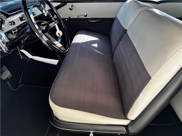 Chevrolet-210-1956-Sedan-24