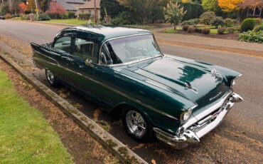 Chevrolet-210-1957-green-13