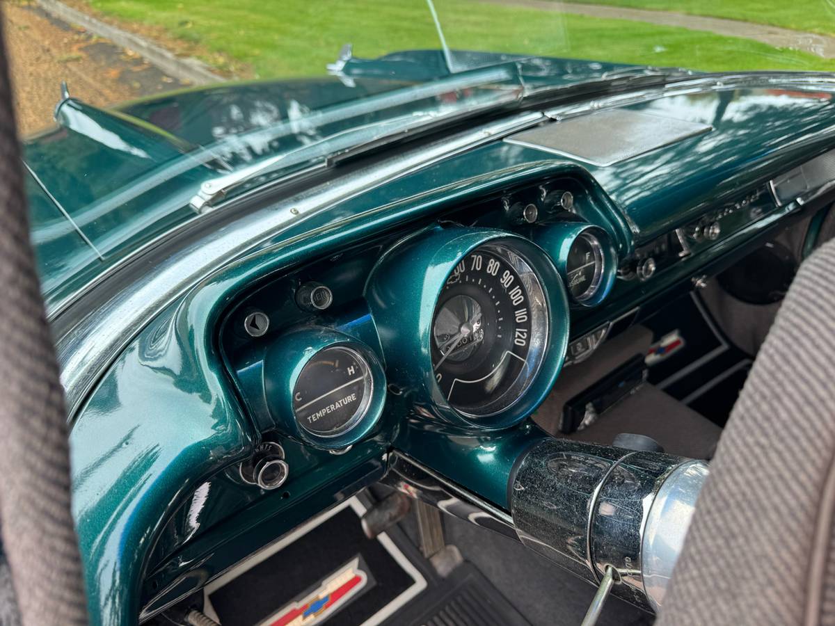 Chevrolet-210-1957-green-21