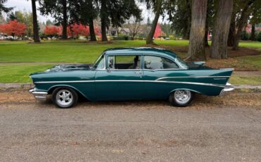 Chevrolet-210-1957-green-5