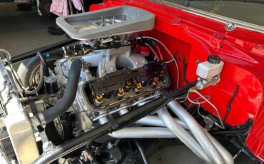 Chevrolet-210-2-door-sedan-1957-red-14