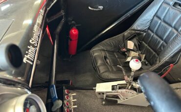 Chevrolet-210-2-door-sedan-1957-red-4