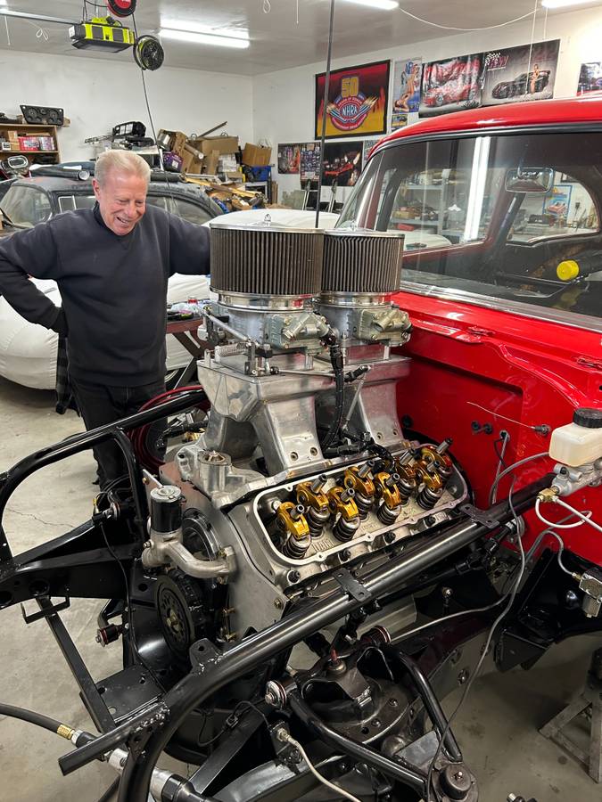 Chevrolet-210-2-door-sedan-1957-red-7