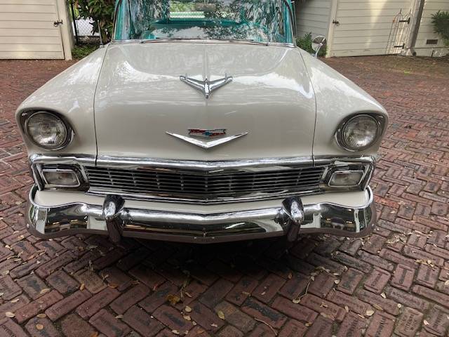 Chevrolet-210-wagon-1956-custom