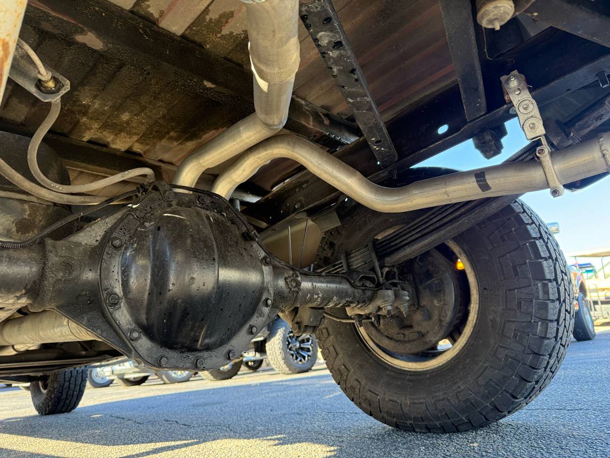 Chevrolet-2500-pickups-1990-custom-13