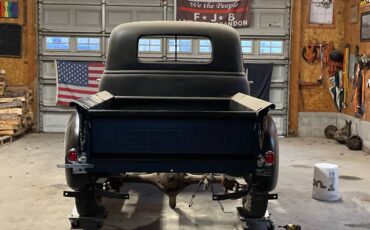 Chevrolet-3100-1949-black-1