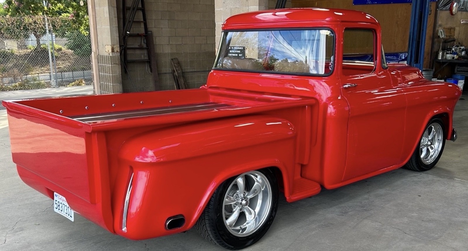 Chevrolet-3100-1957-3